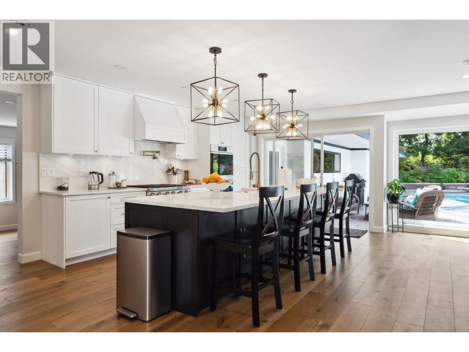 3061 Bewicke Ave, North Vancouver, BC V7N 4B7