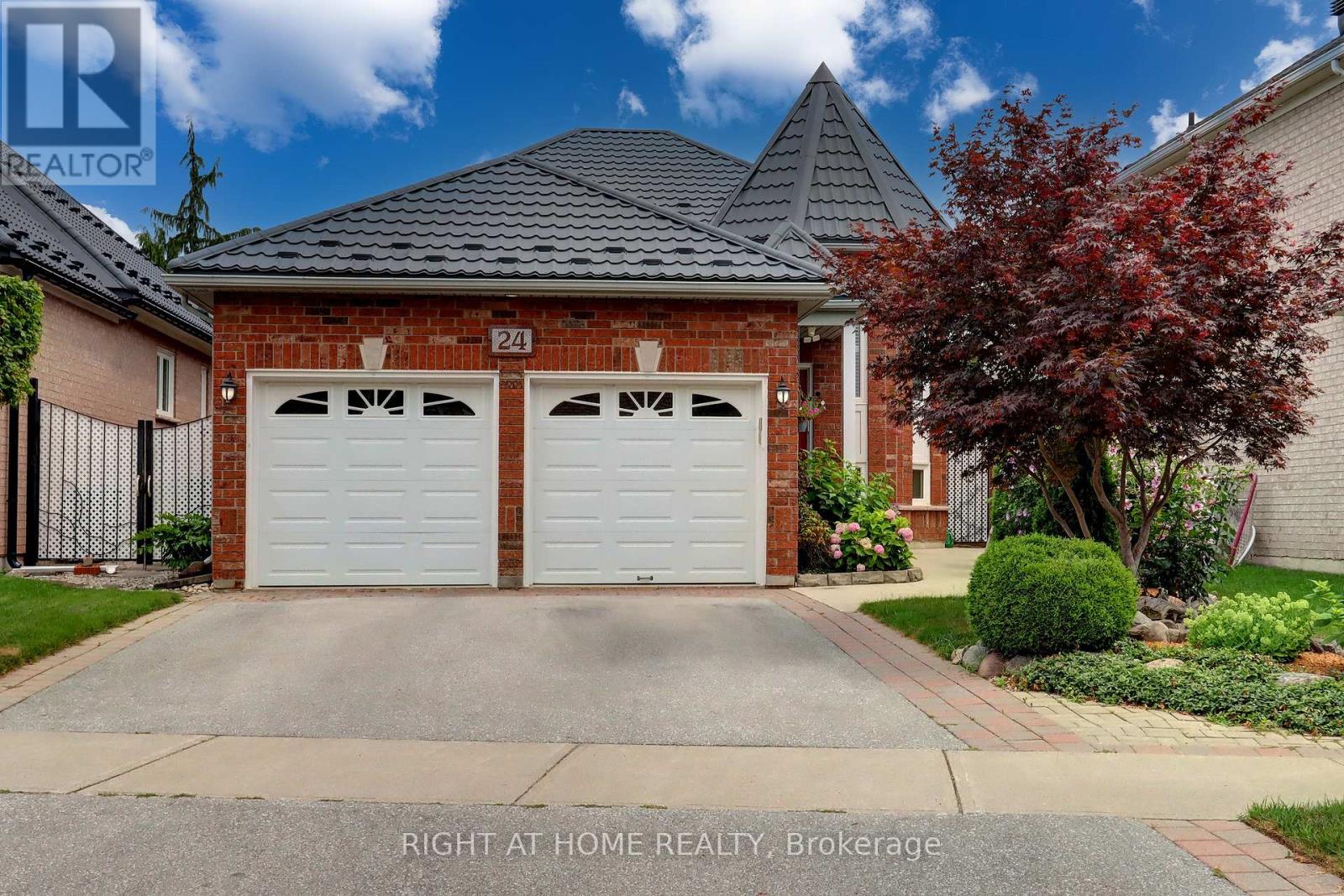 24 Huffmann Dr, Halton Hills, ON L7G 5W4
