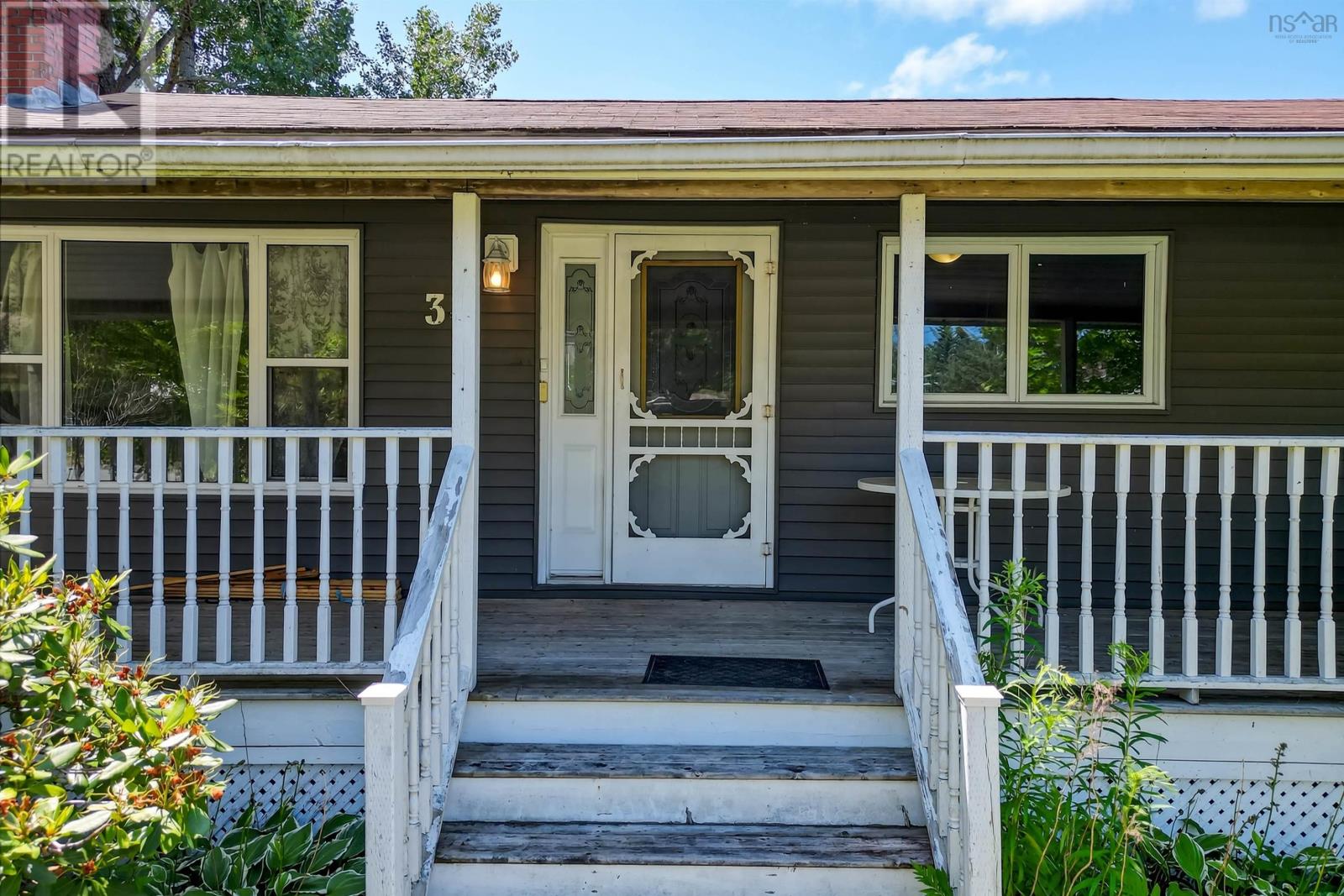 34 Raymond Dr, Lower Sackville, NS B4C 1H1