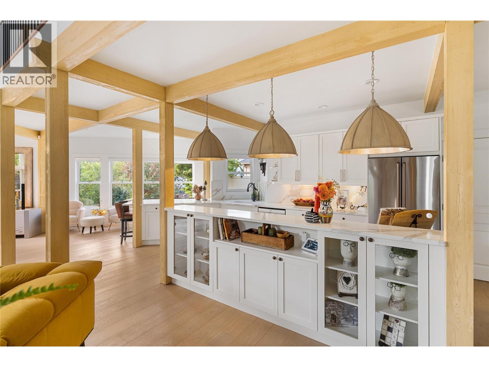 2075 Lillooet Ct, Kelowna, BC V1V 1Y2