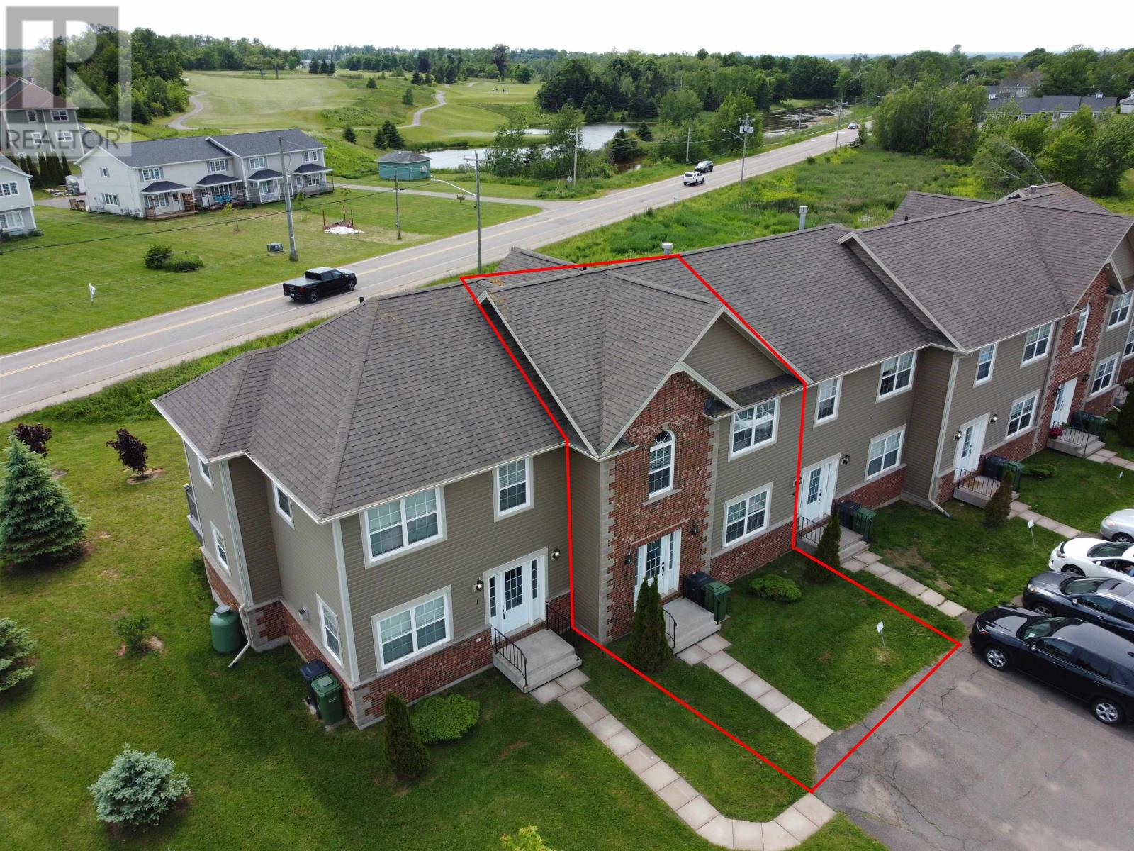3 Cameron Hts, Stratford, PE C1B 0A8