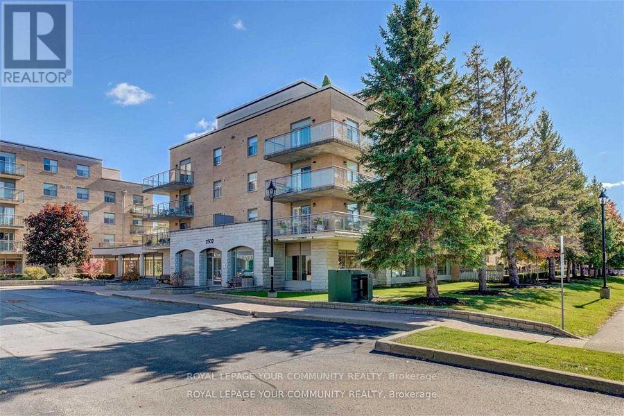 307 2502 Rutherford Rd, Vaughan, ON L4K 5N6