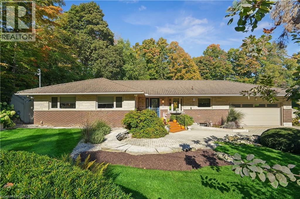 6 Beech St, Guelph, ON N1H 6J3