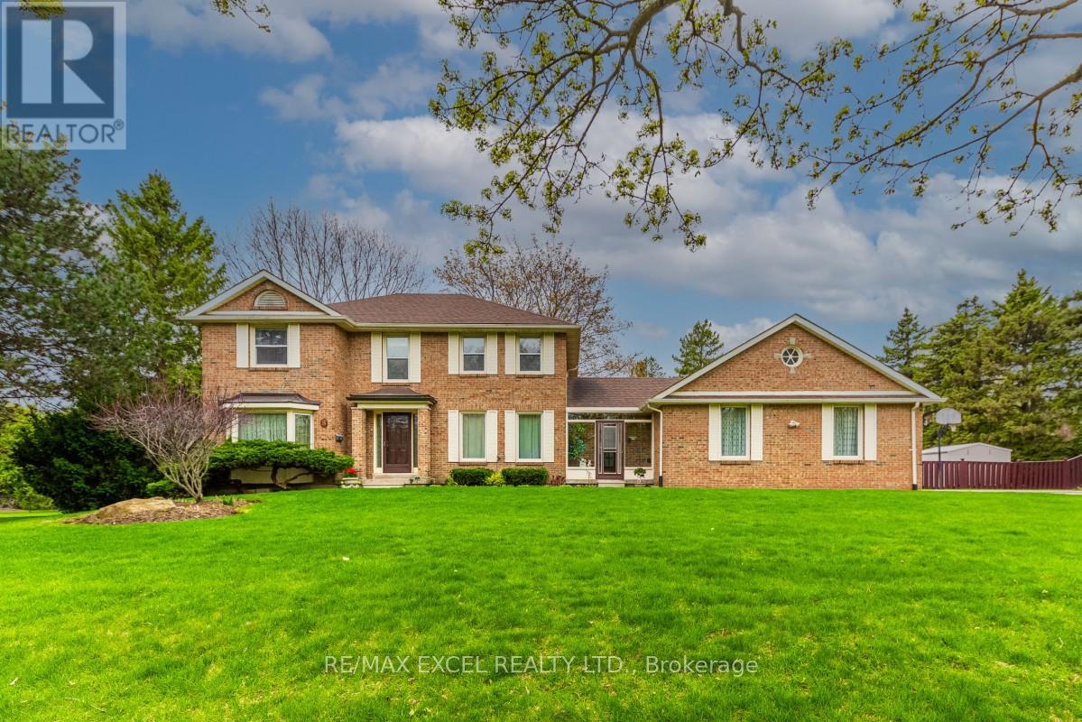 8 Boyd Ct, Markham, ON L6C 1A6