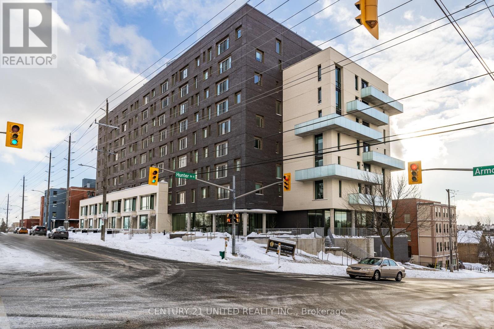 195 Hunter St E Ward 4 St, Peterborough, ON K9H 1G9