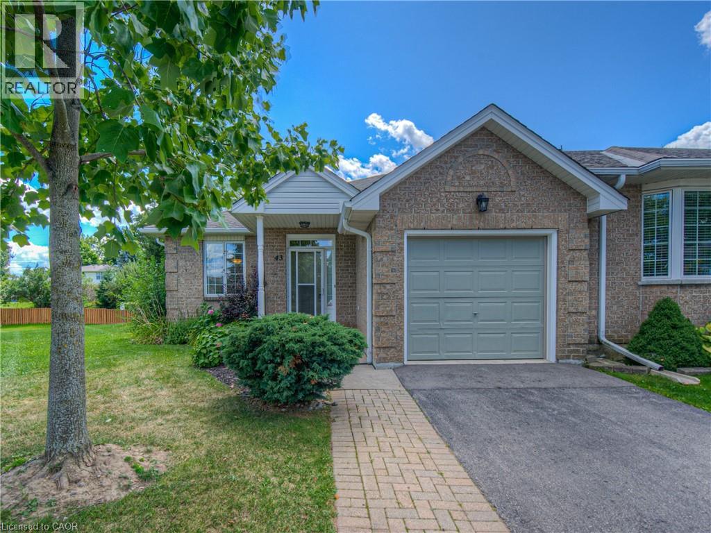 43 Postoaks Dr, Hamilton, ON L0R 1W0
