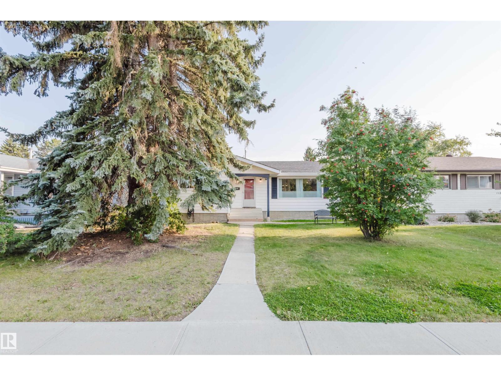 41 Av Nw Unit 11215, Edmonton, AB T6J 0T6