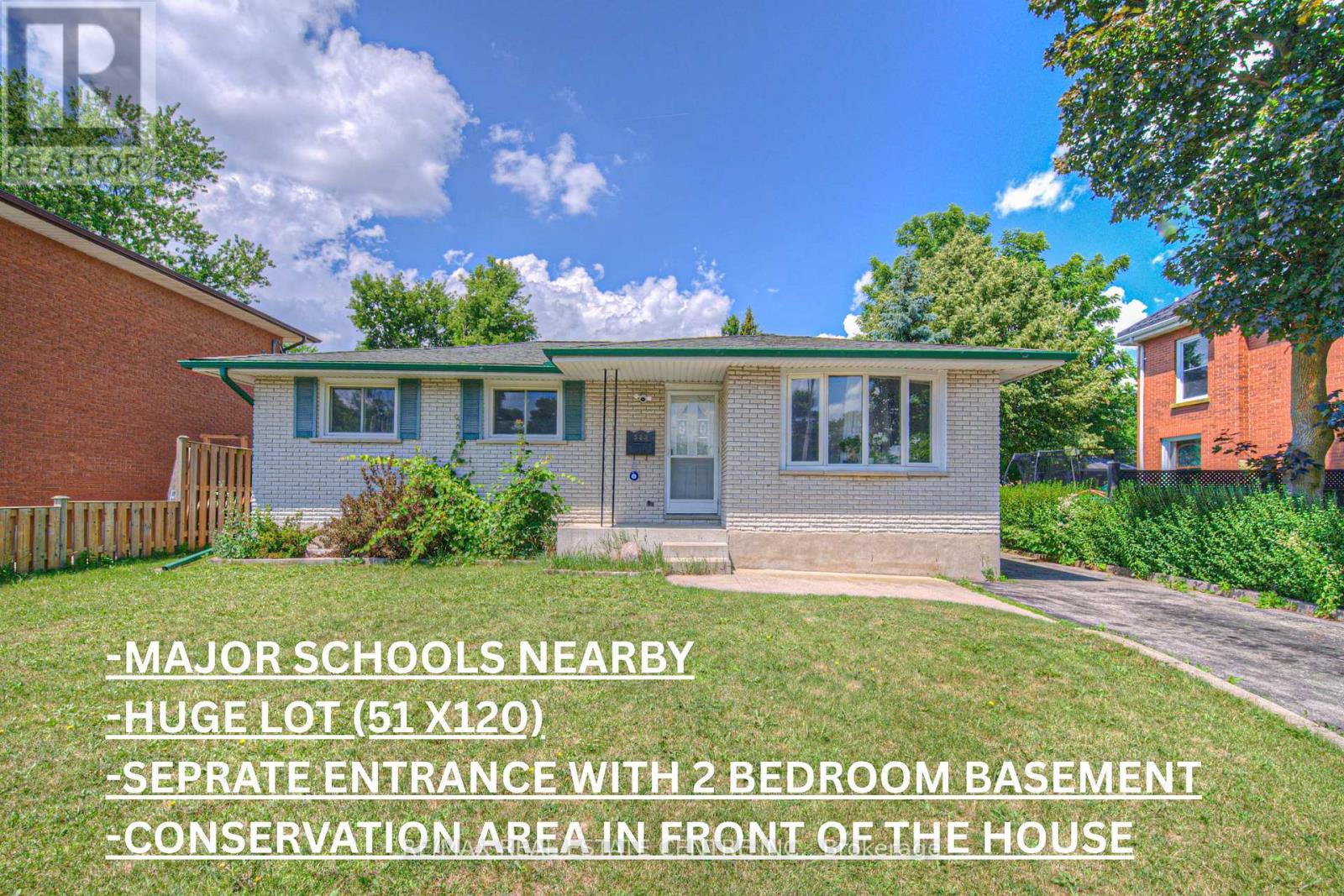 523 Dunbar Rd, Cambridge, ON N3H 2T3