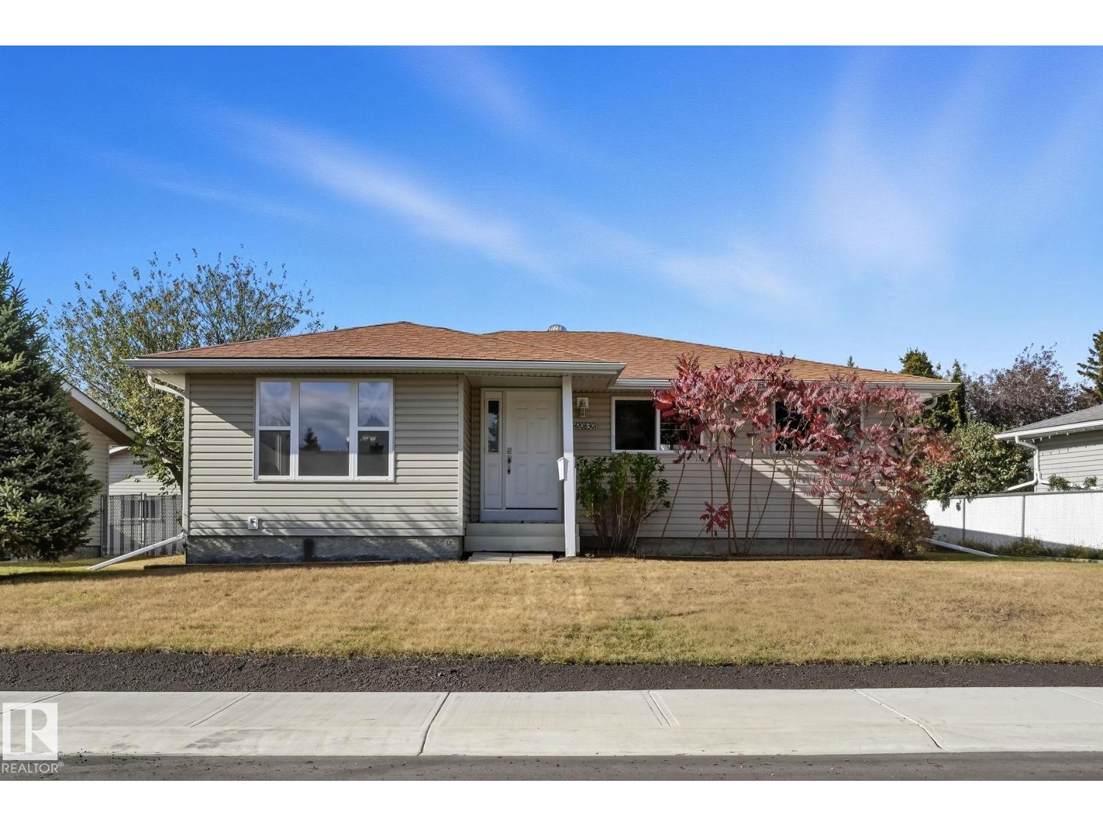 30 St Nw Unit 14208, Edmonton, AB T5W 1M9