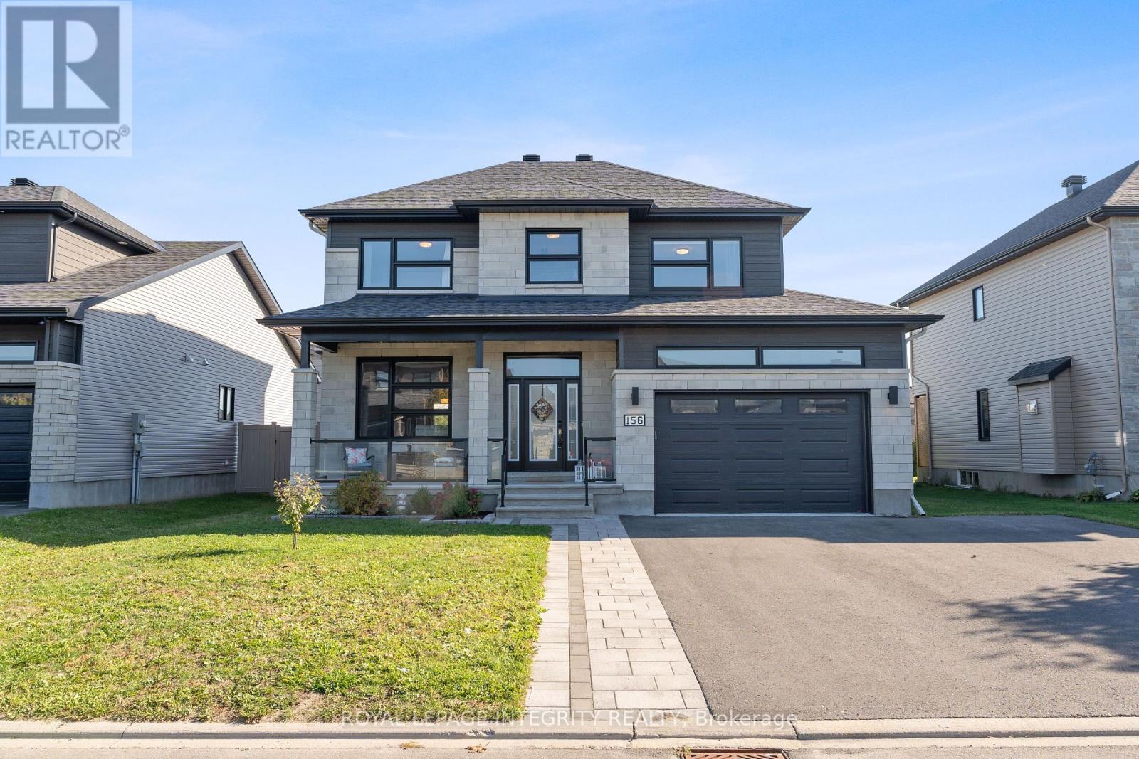 156 Lyon St, Russell, ON K0A 1W0