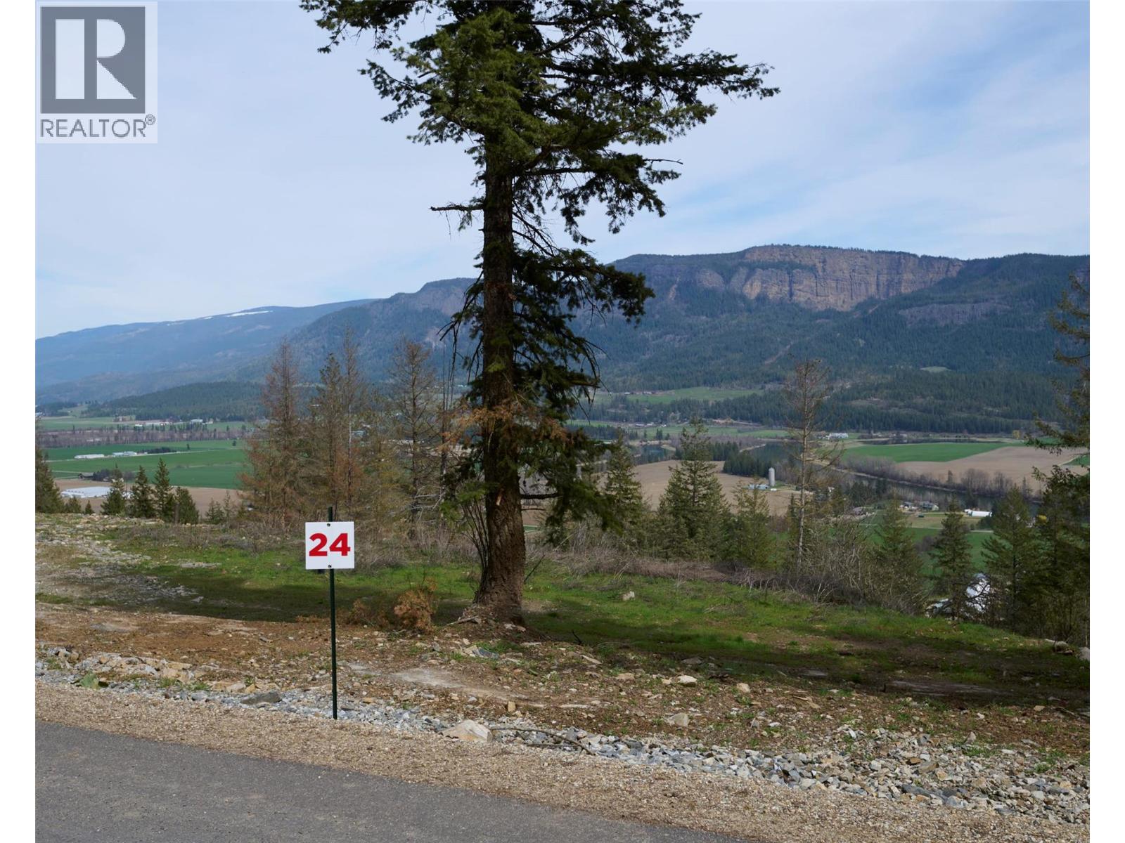 312 Oxbow Pl, Enderby, BC V0E 1V1