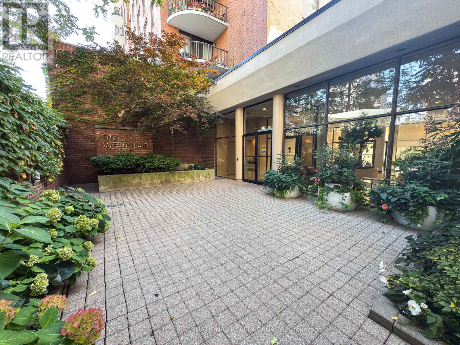 705 47 St Clair Ave W, Toronto, ON M4V 1L3