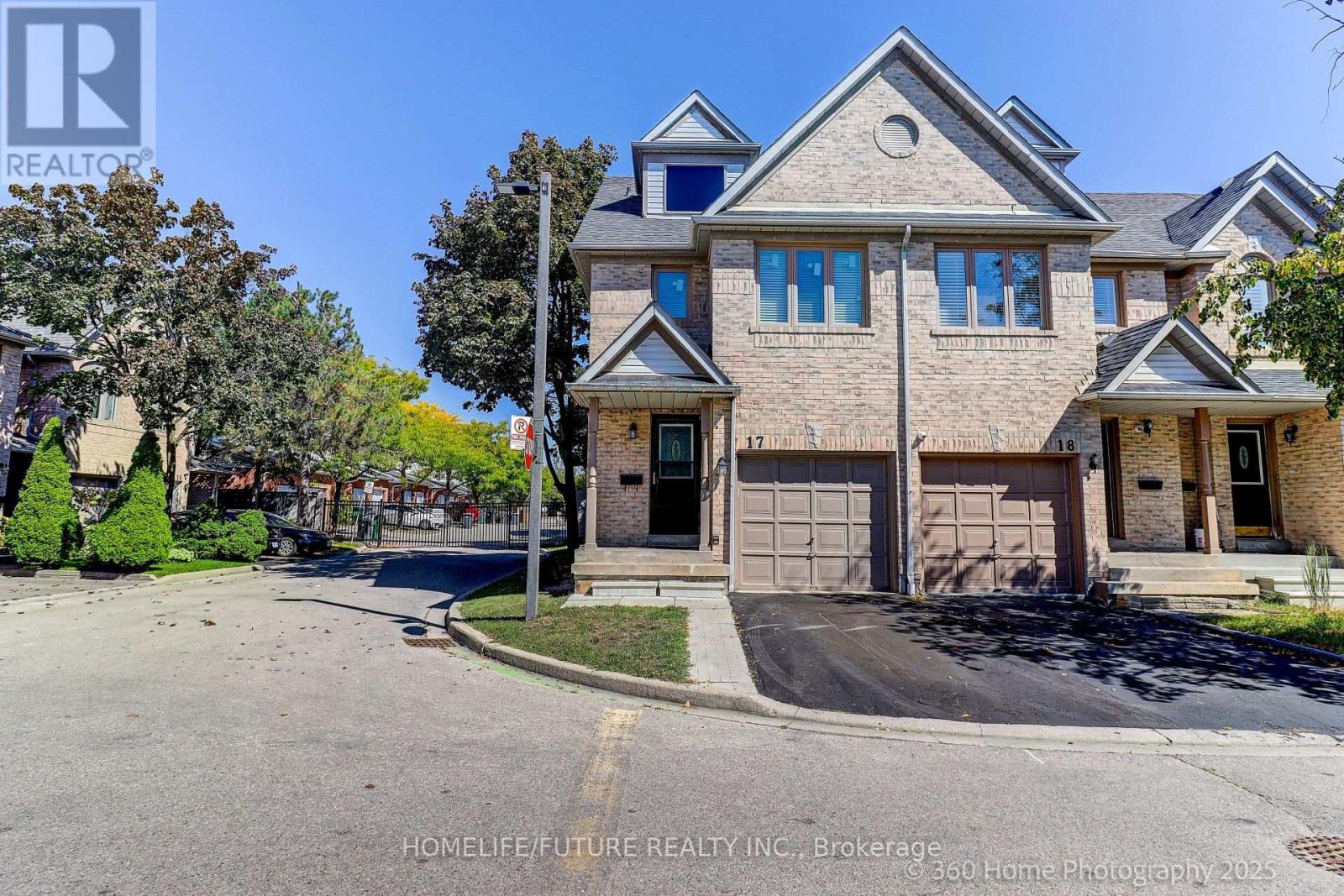 17 1292 Sherwood Mills Blvd, Mississauga, ON L5V 2G8