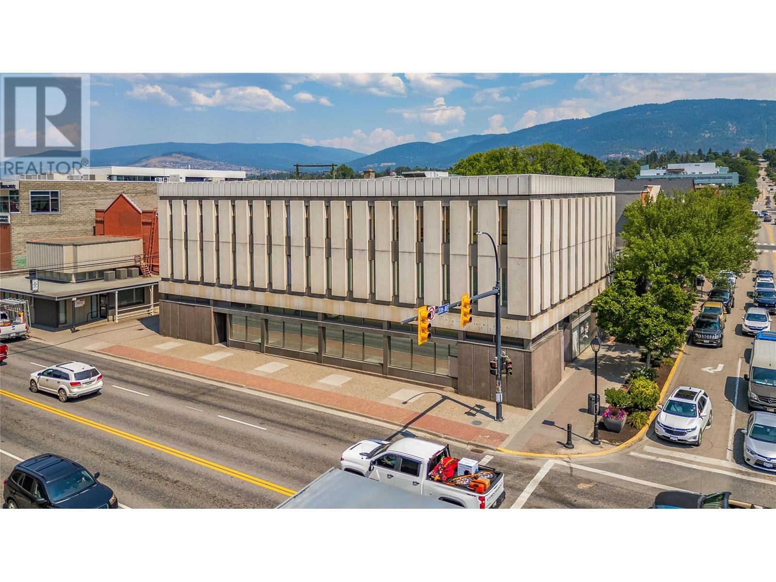 3131 30th Avenue, Vernon, BC V1T 5M4