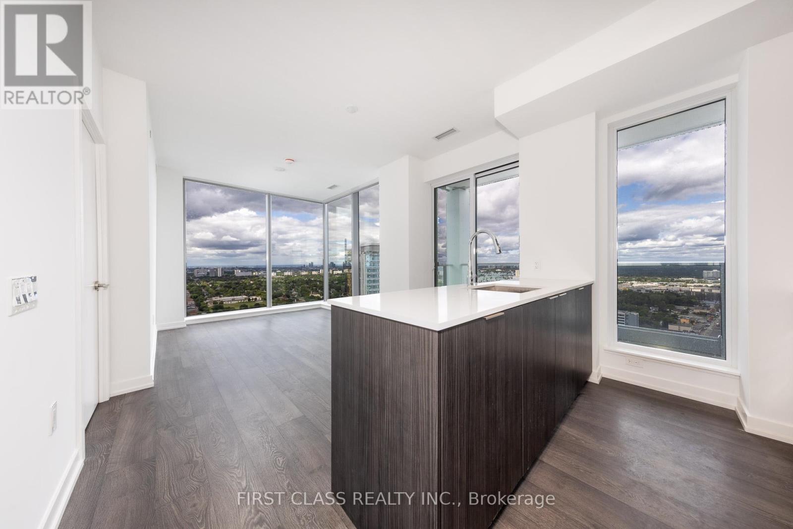8 Olympic Gdn Dr, Toronto, ON M2M 0B9