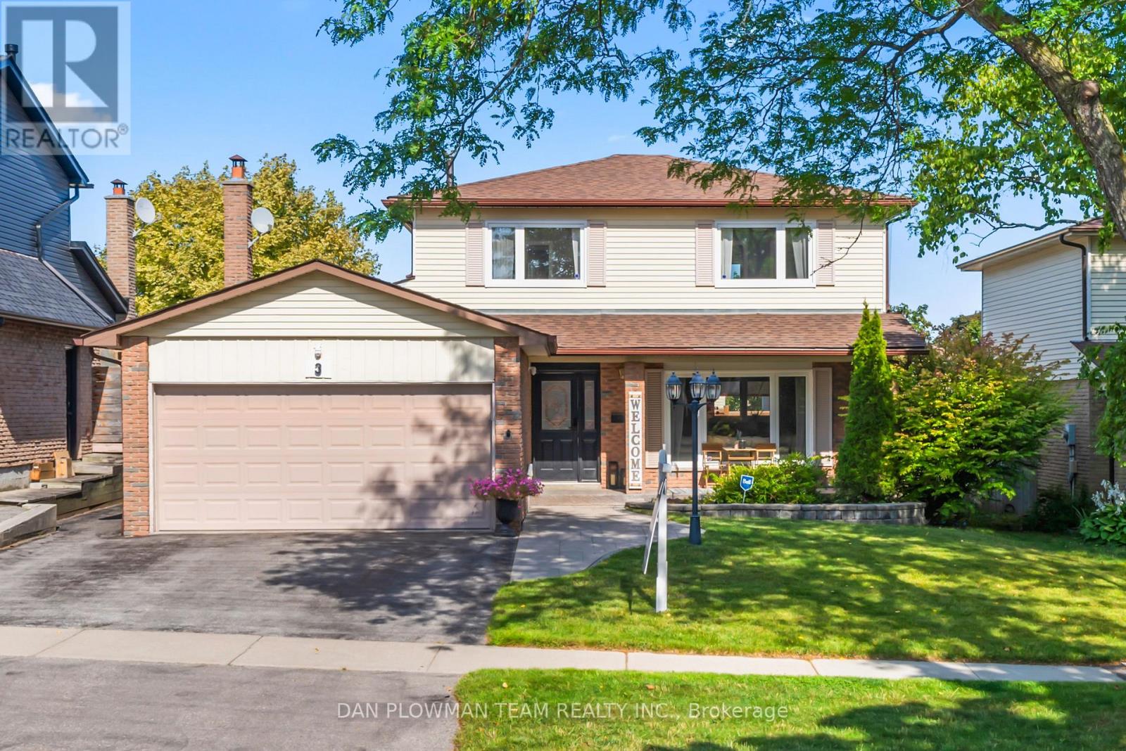 3 Hawkstone Cres, Whitby Blue Grass Meadows, ON L1N 6N2