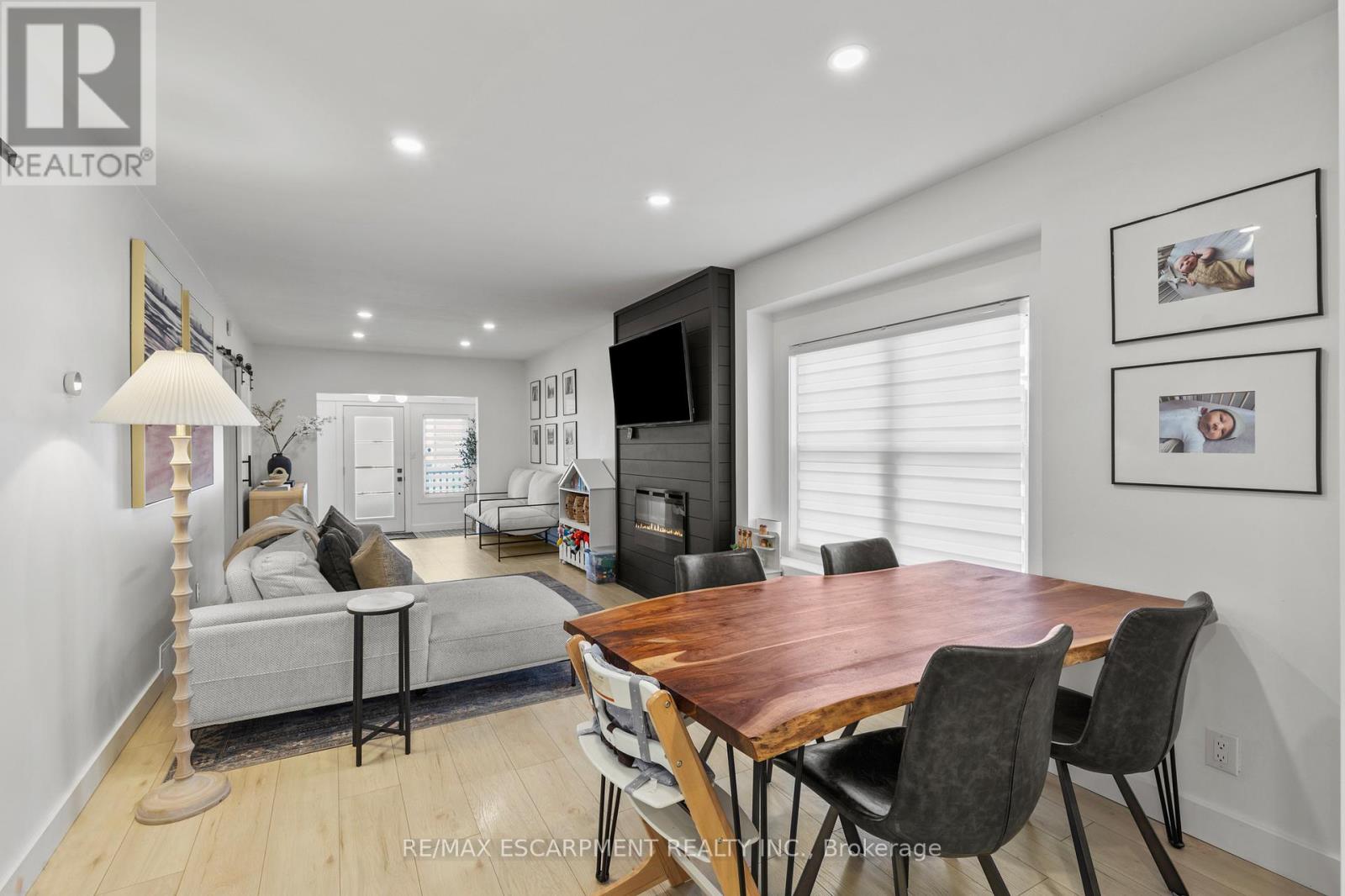 42 Garside Ave N, Hamilton, ON L8H 4W2