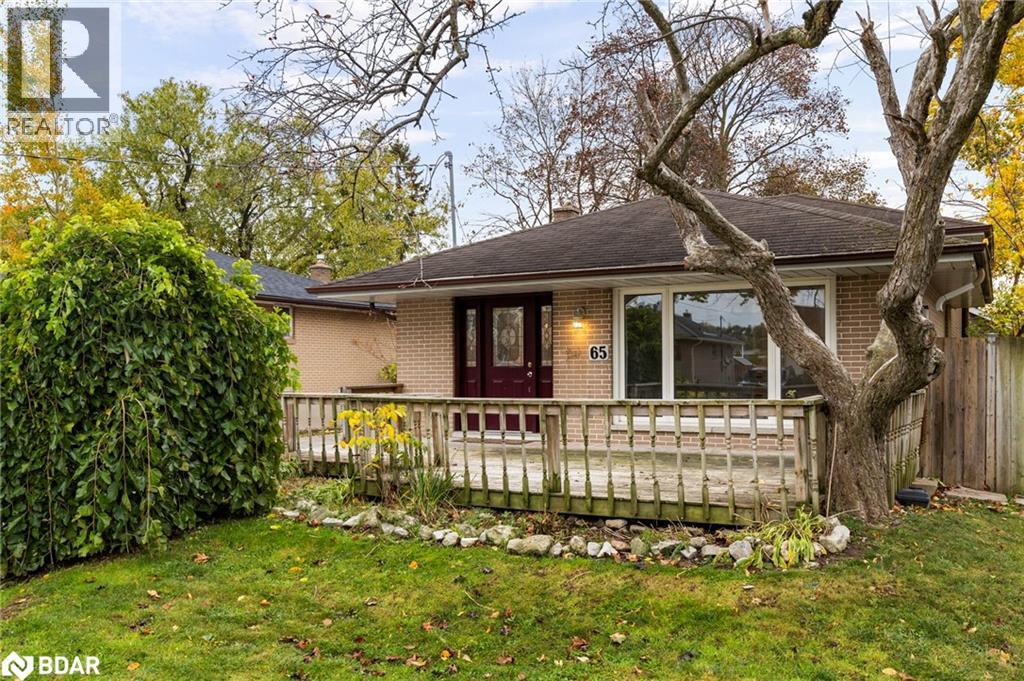 65 Ottaway Ave, Barrie, ON L4M 2X1