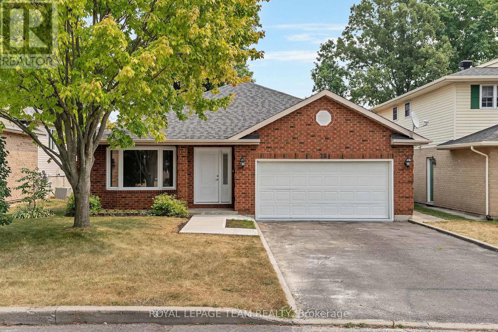28 Barnhart Dr, South Stormont, ON K0C 1P0