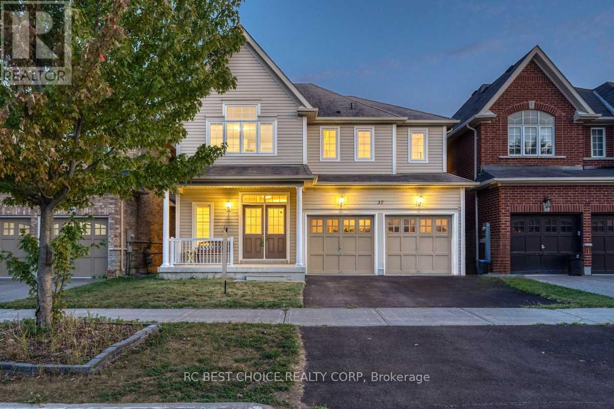 37 Bud Leggett Cres, Georgina, ON L4P 0B8