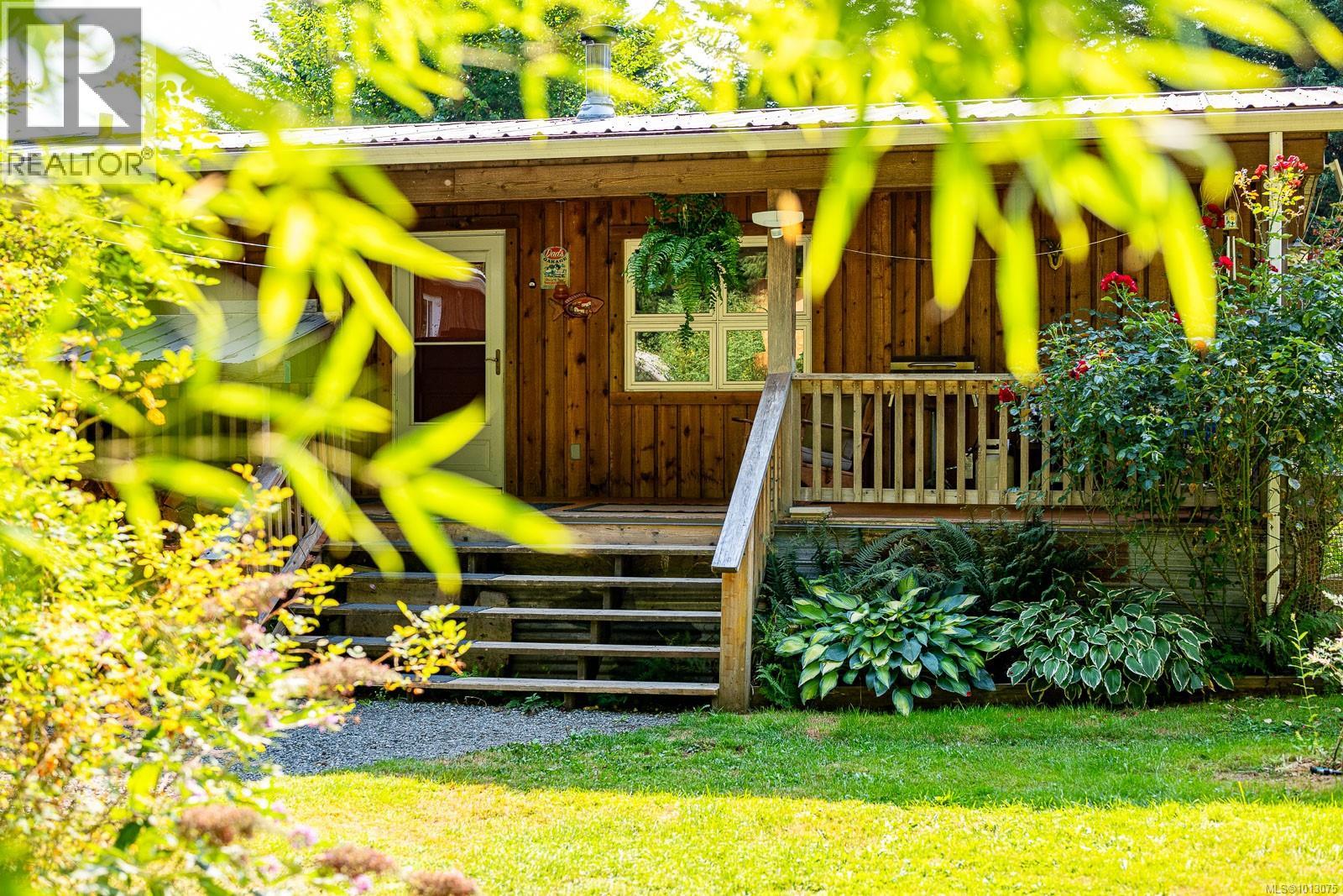 2983 Royston Rd, Cumberland, BC V0R 1S0