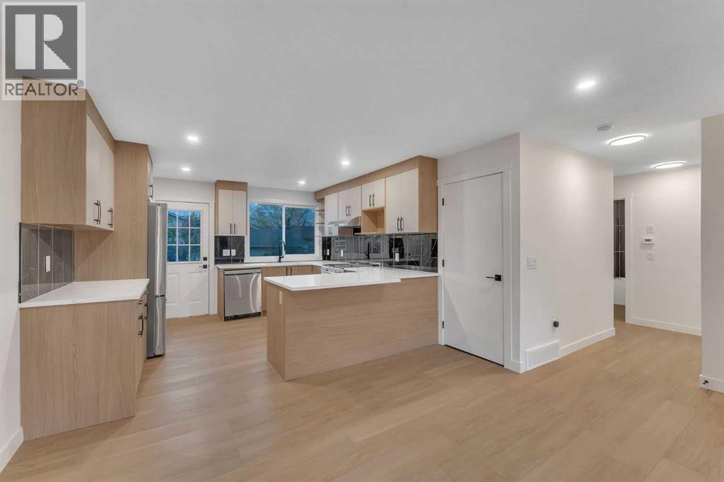 352 Lysander Pl SE, Calgary, AB T2C 1M1