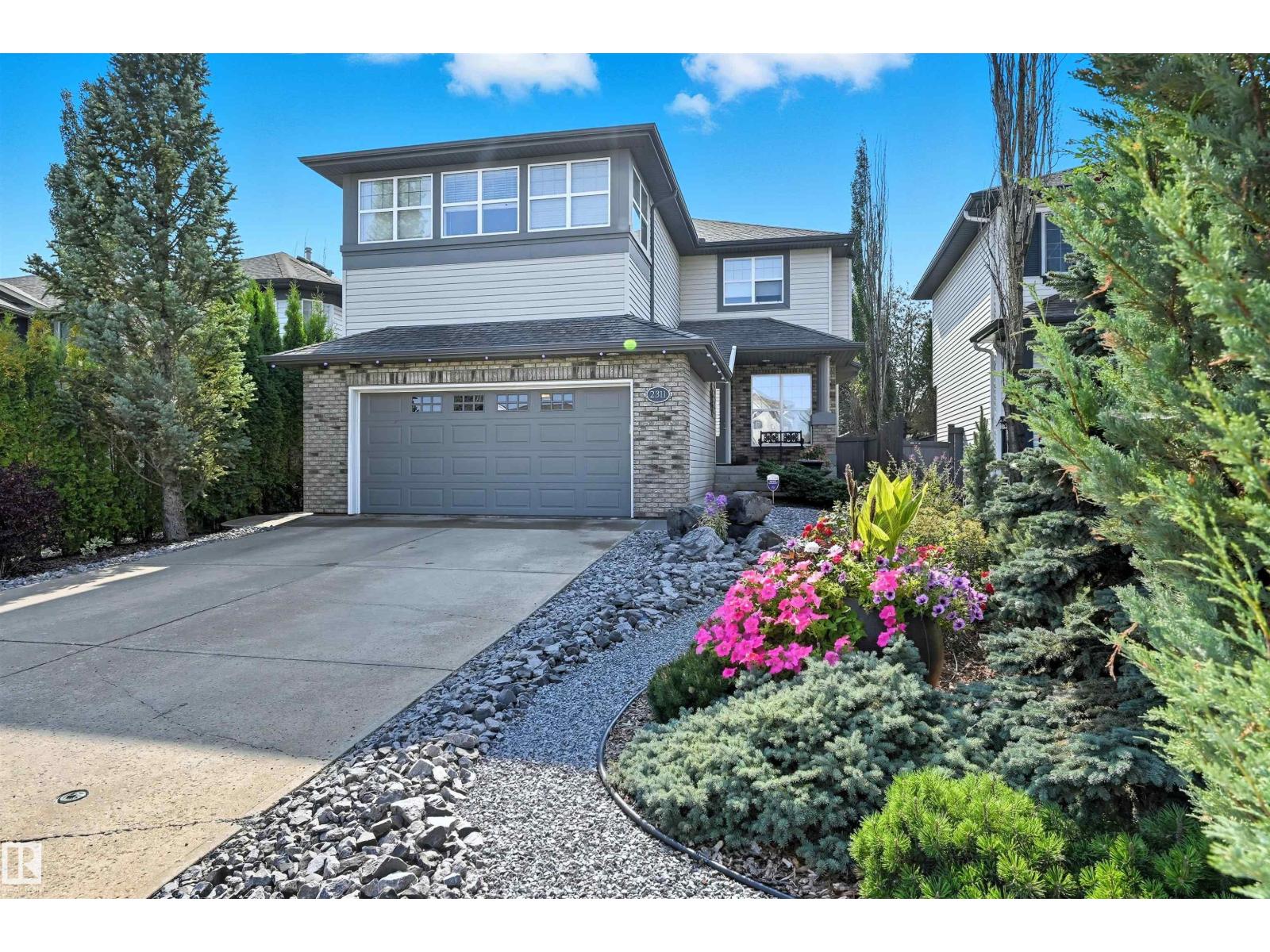 2311 Bailey Ct SW, Edmonton, AB T6W 1H9