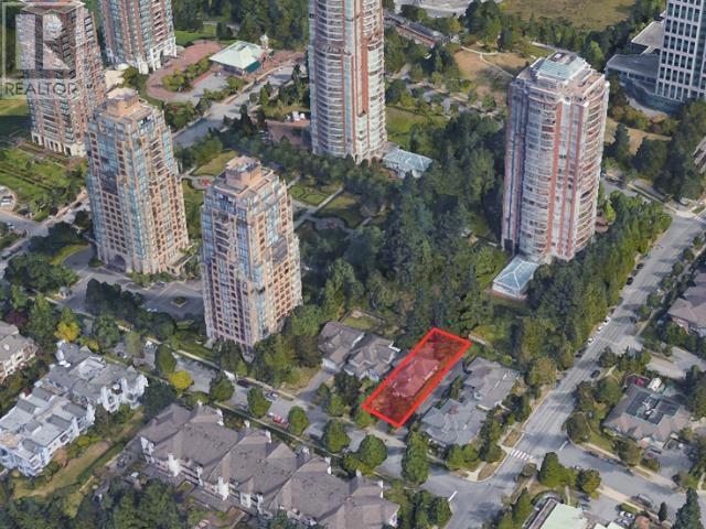 7478 Sandborne Ave, Burnaby, BC V3N 5A9