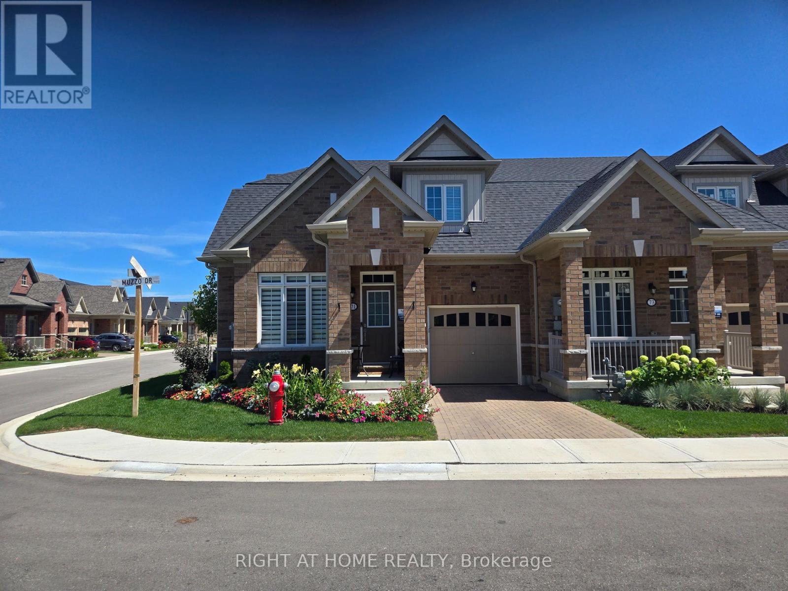5 71 Muzzo Dr, Brampton, ON L6R 3W9