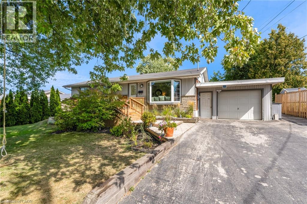 7 Craig Blvd, Grimsby, ON L3M 4C2