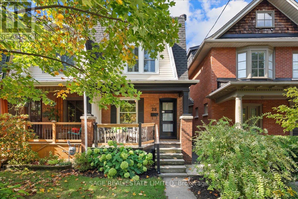 28 Pickering St, Toronto, ON M4E 3J6