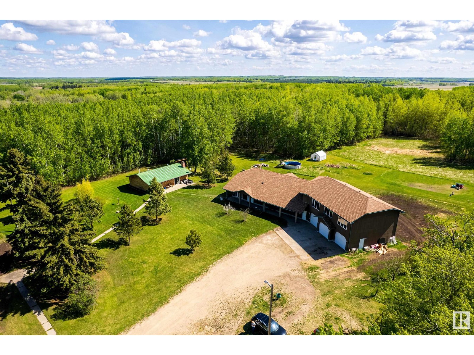 6521 Twp Rd 554, Rural Lac Ste. Anne County, AB T0E 2A0
