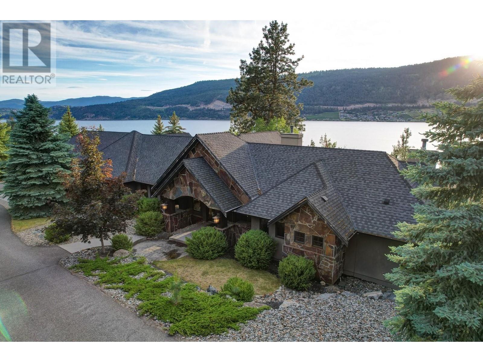 15026 Oyama Rd, Lake Country, BC V4V 2C6