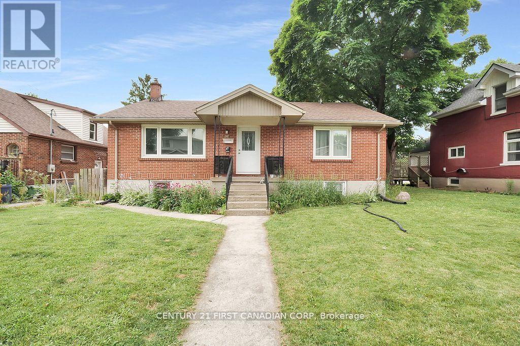 454 Salisbury St, London, ON N5Y 3B2