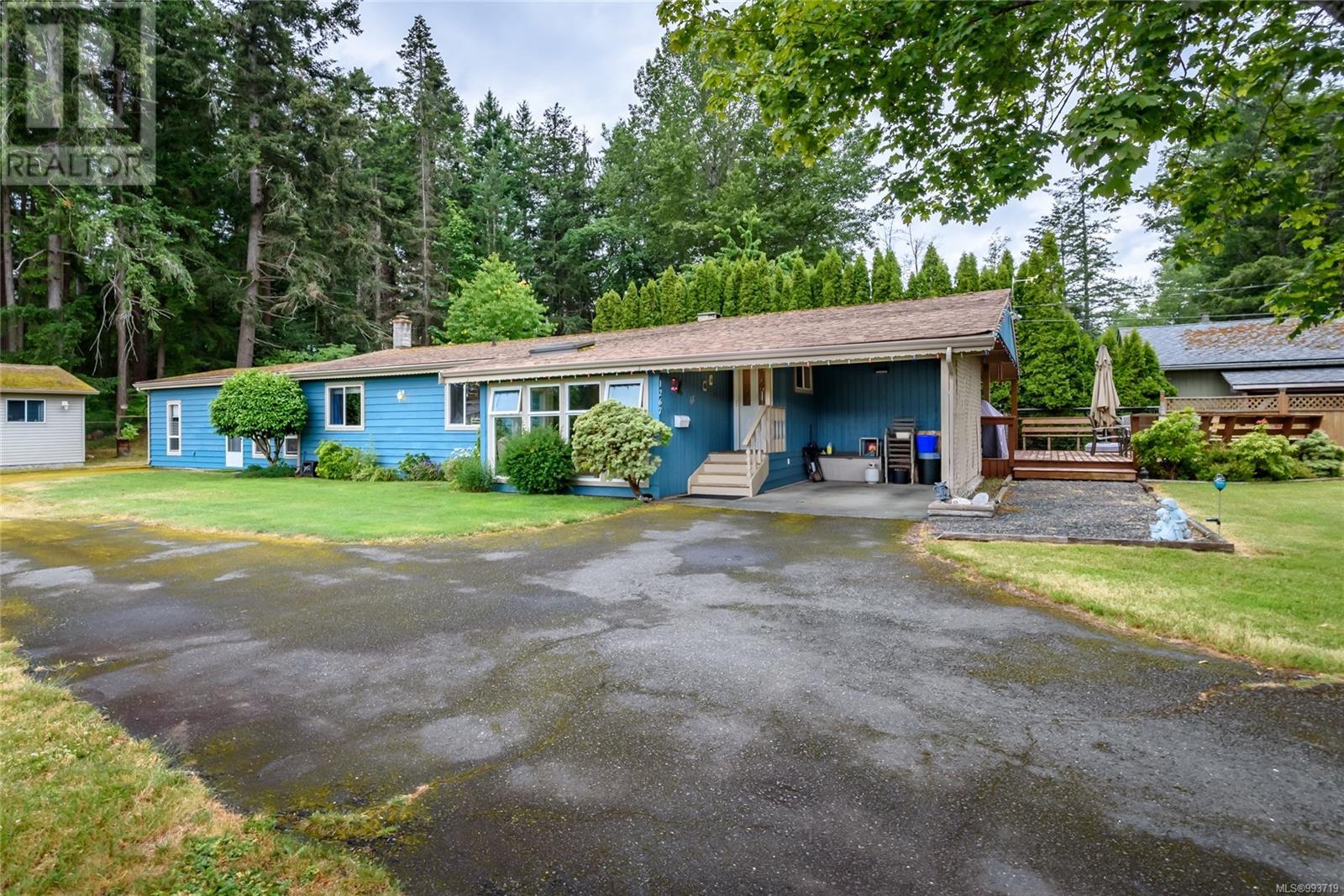 1267 Don Rd, Comox, BC V9M 4C4