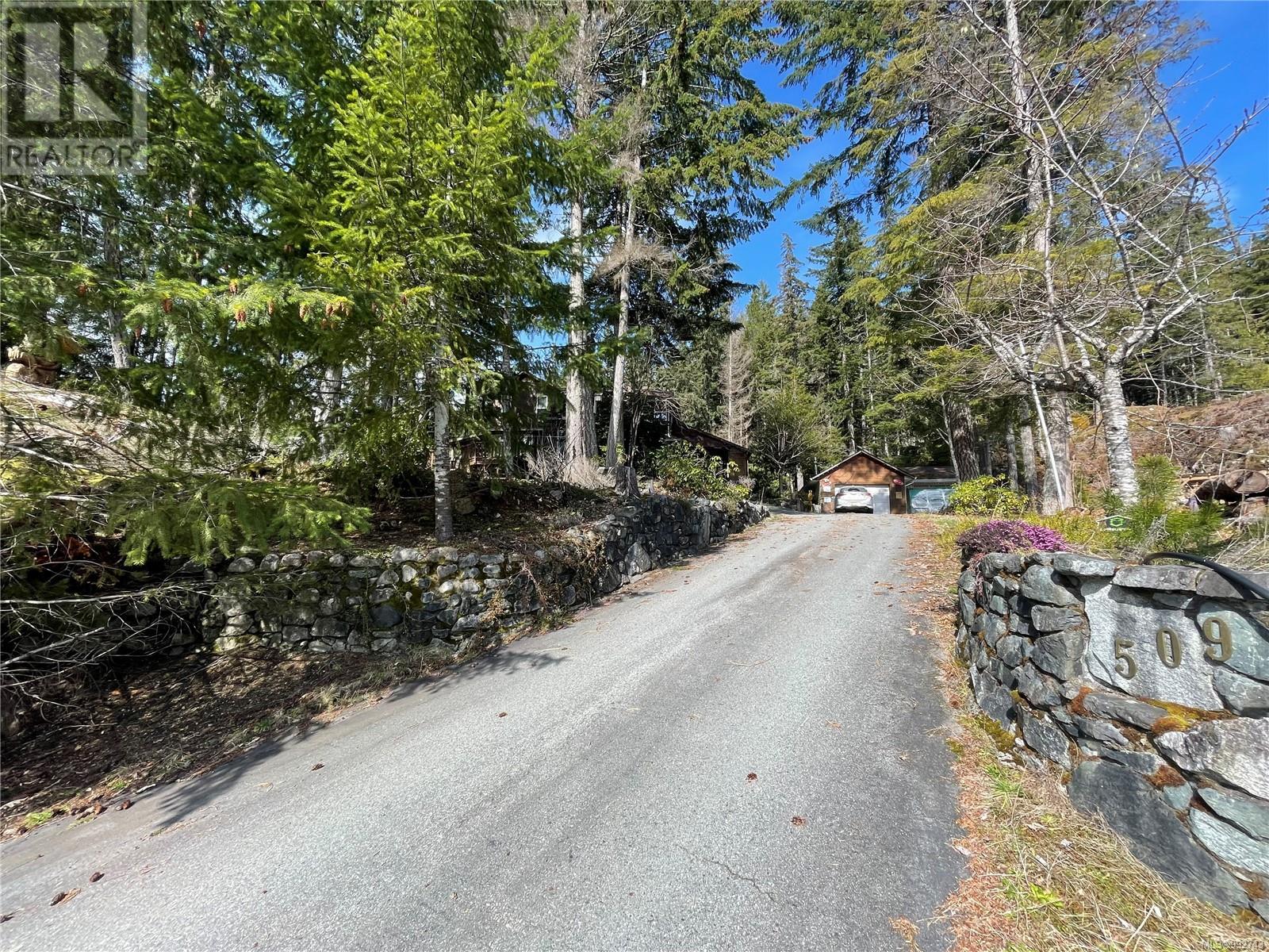 509 Burman Crt Ct, Gold River, BC V0P 1G0