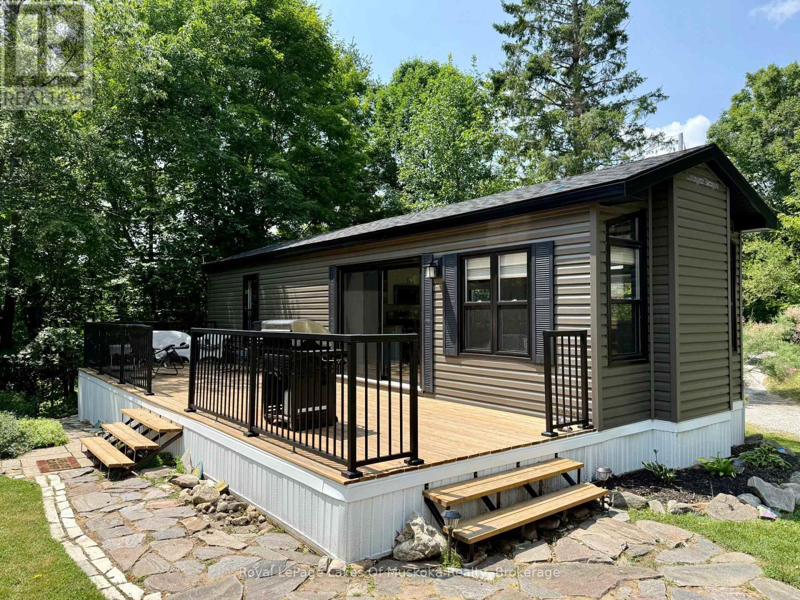 1005 Stephens Bay Rd #41 Rd, Bracebridge, ON P1L 1X2