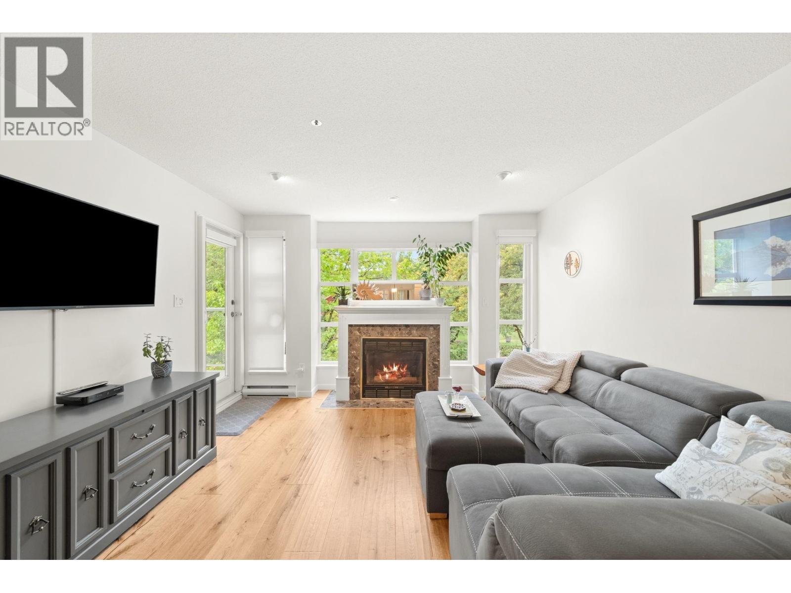 8728 SW Marine Drive Unit 301, Vancouver, BC V6P 6A4
