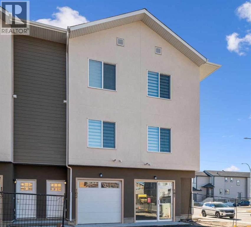 95 Saddlecrest Circle Ne Unit 101, Calgary, AB T3J 0Z2