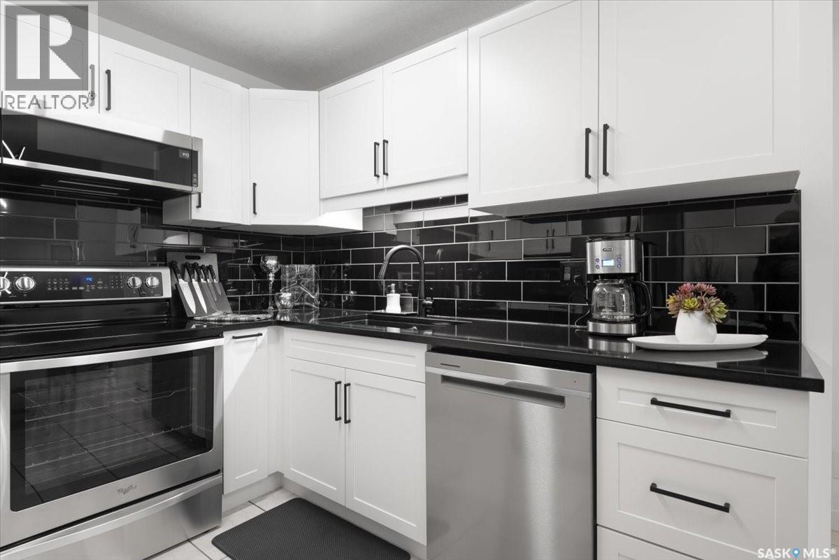 112 Cedar Meadow Dr, Regina, SK S4X 3J6