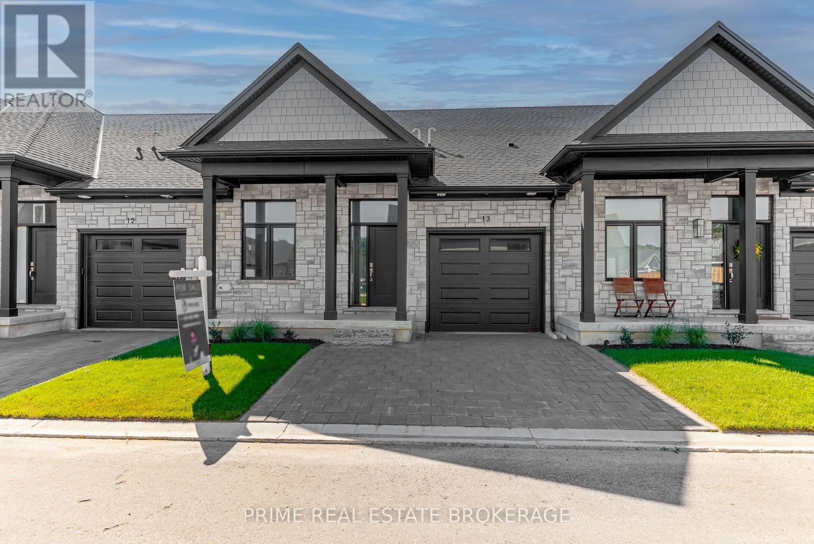 3 62 Compass Trl, Central Elgin, ON N5L 0B4