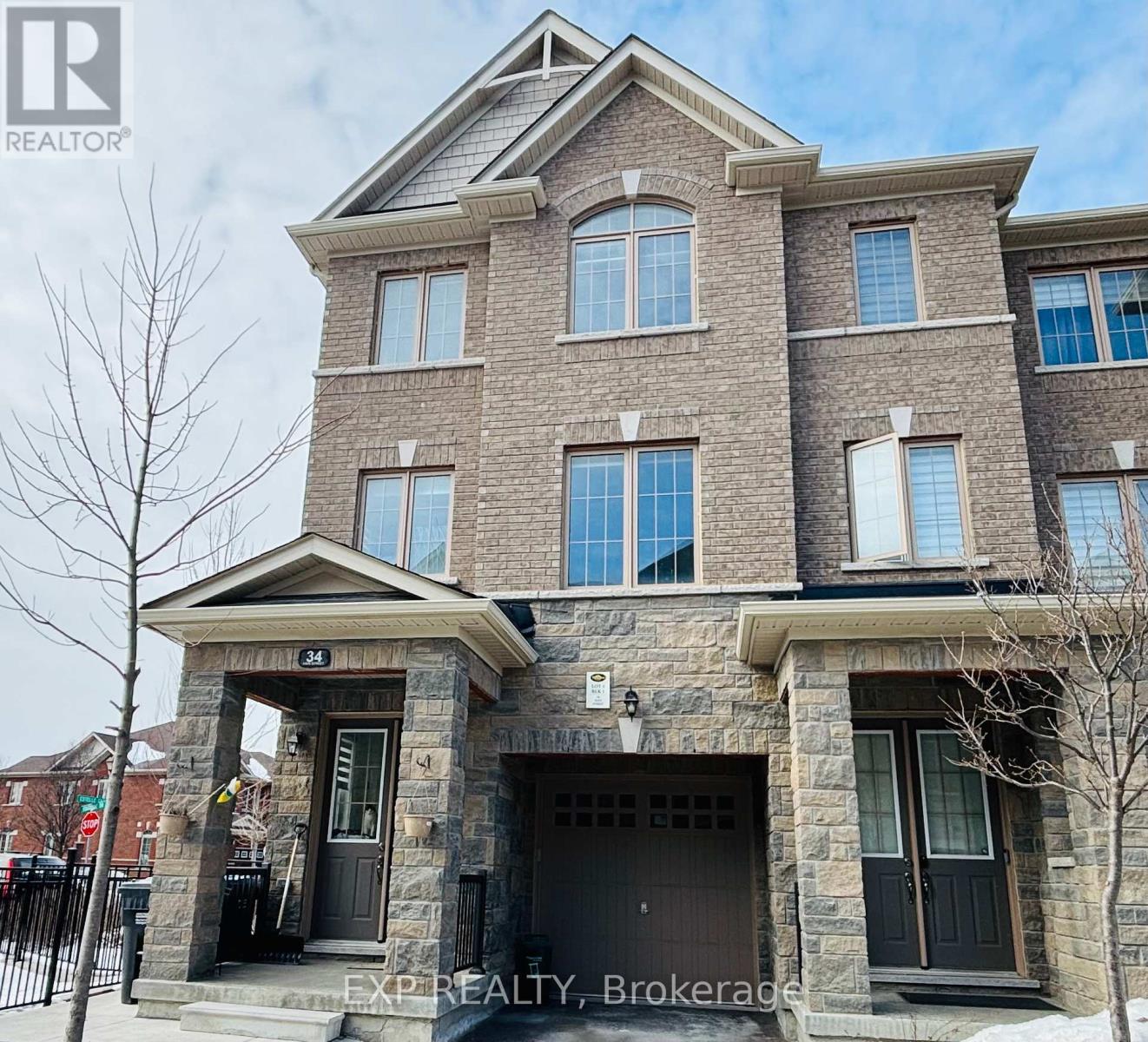 34 Faye St, Brampton, ON L6P 4M9