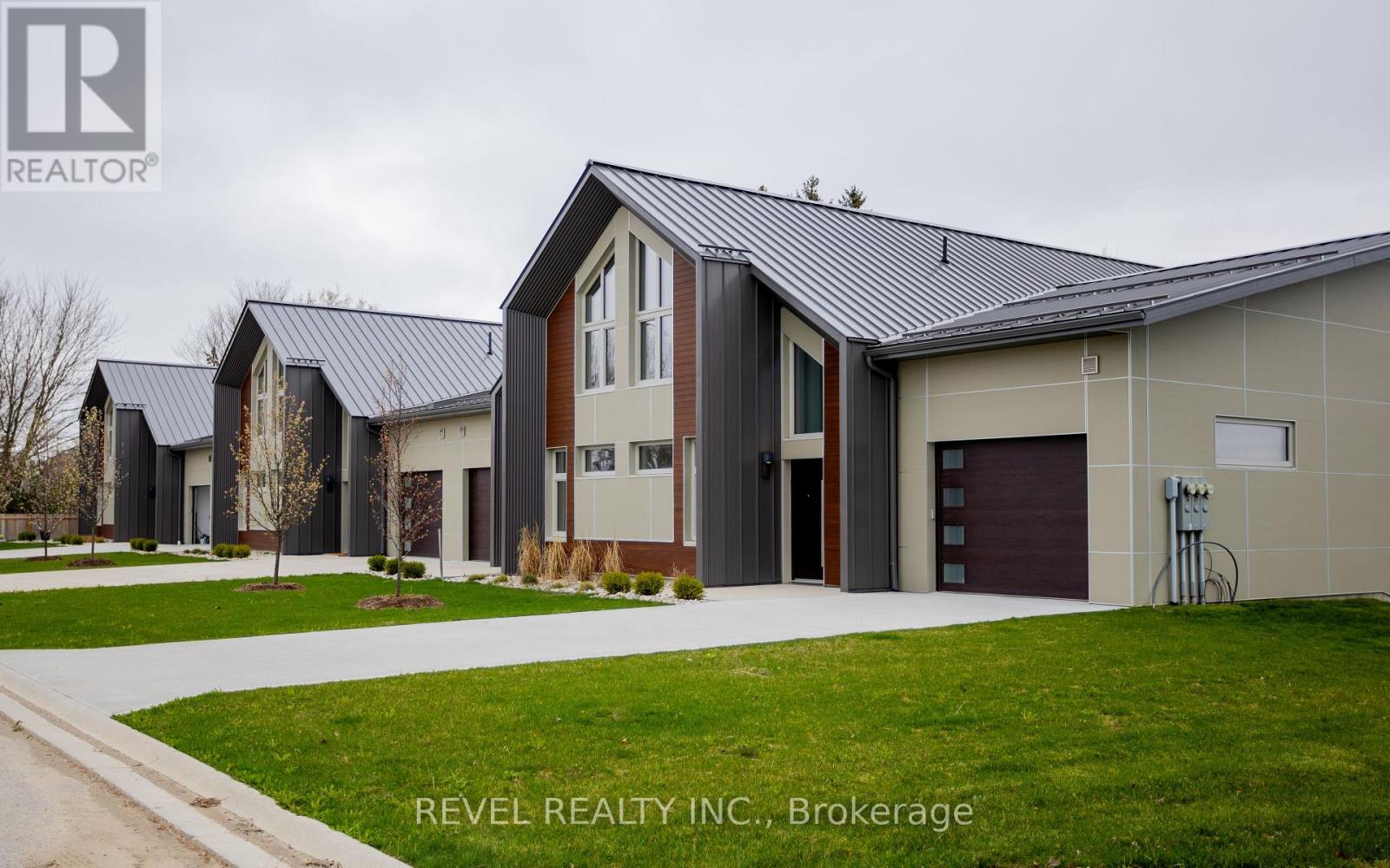98 Elgin St, Zorra, ON N0J 1J0