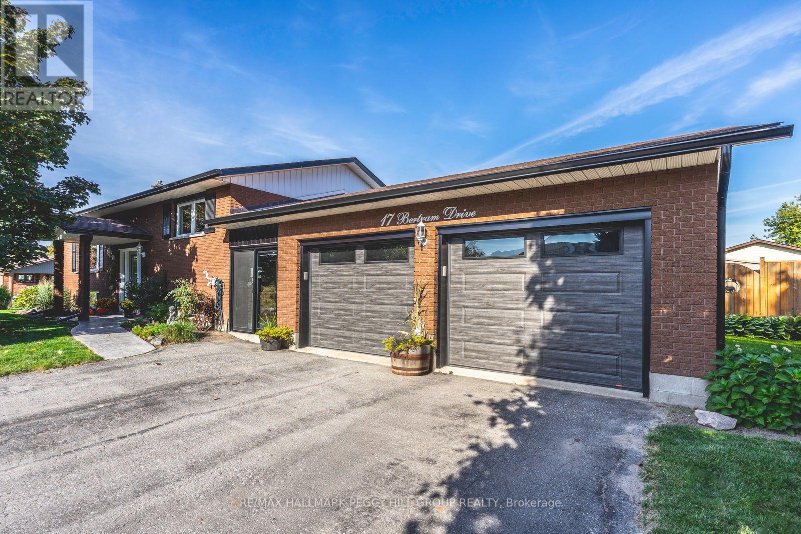17 Bertram Dr, Springwater, ON L0L 1P0