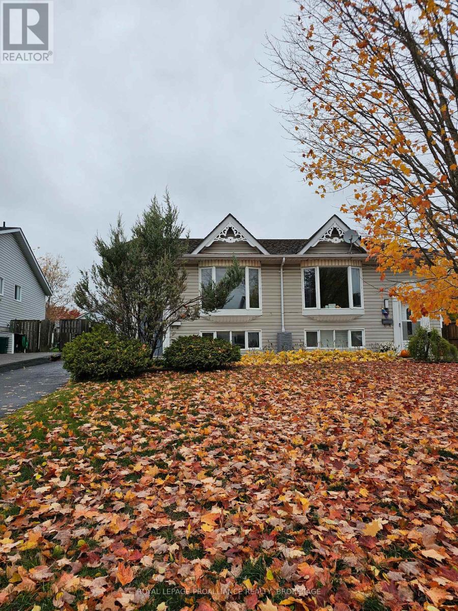 915 Warburton Cres, Kingston East Gardiners Rd, ON K7M 8L3