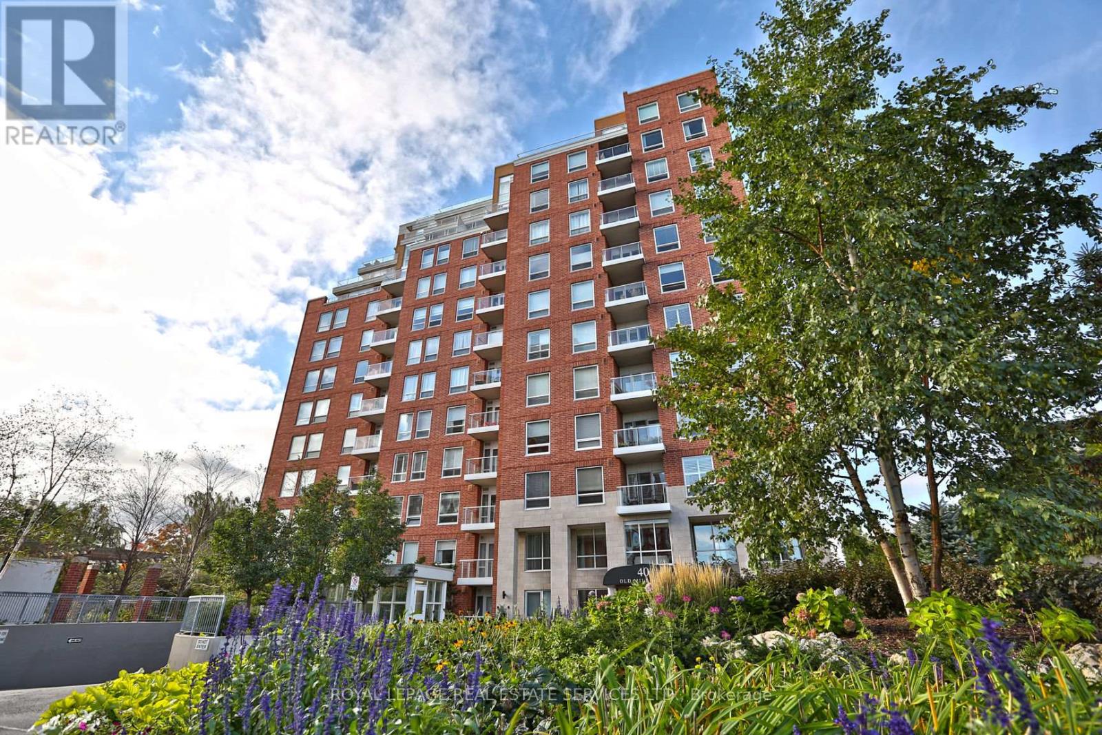 40 Old Mill Rd Ph2 Rd, Oakville, ON L6J 7W3