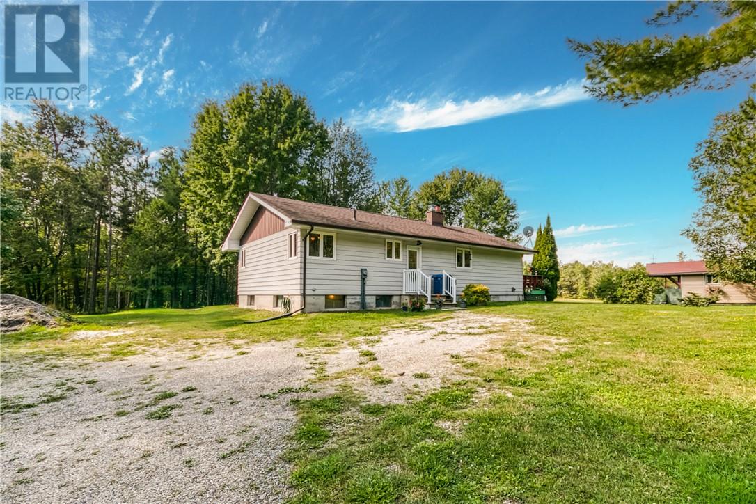 43 Club Rd, Worthington, ON P0M 3H0