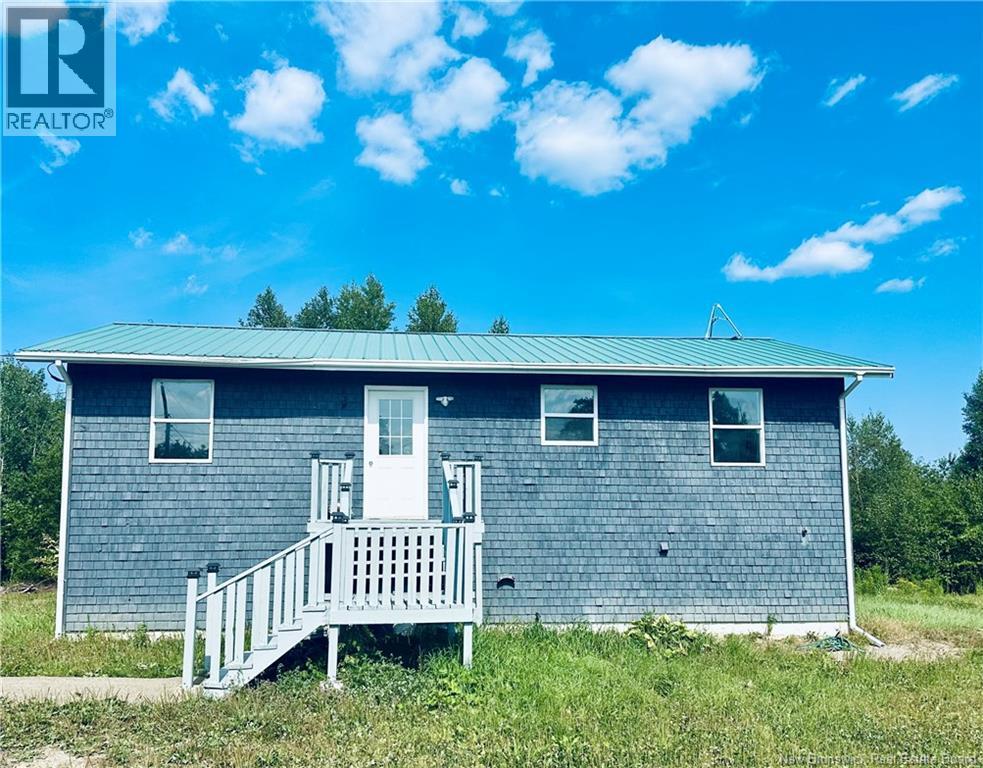 189 Upper Mills Rd, Upper Mills, NB E3L 3E8