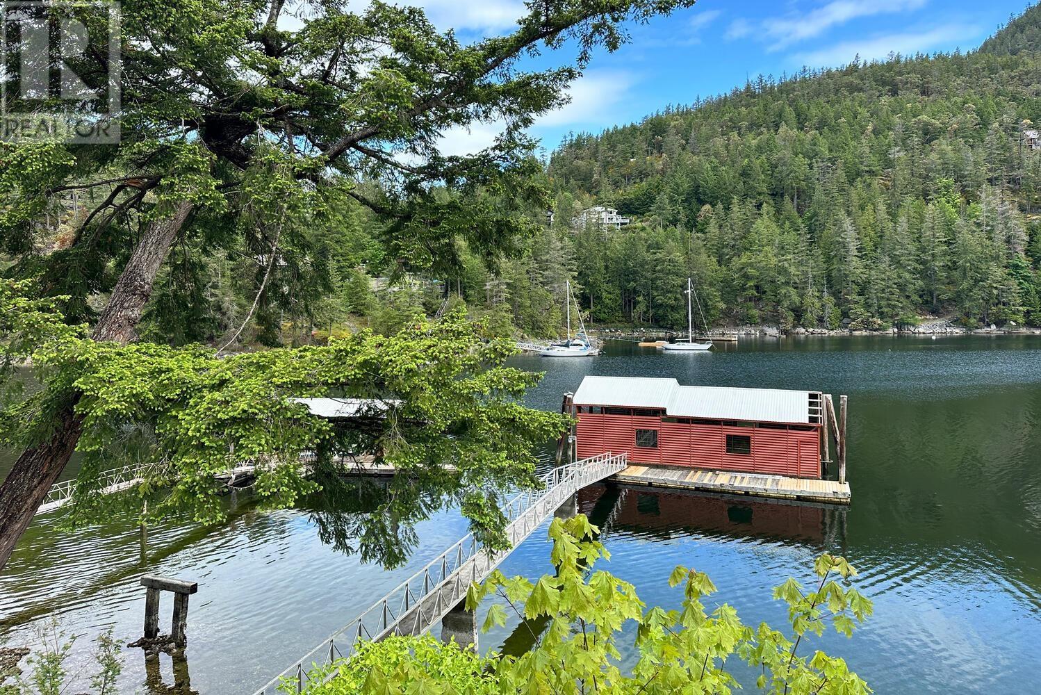 13119 Narrows Rd, Madeira Park, BC V0N 2H1