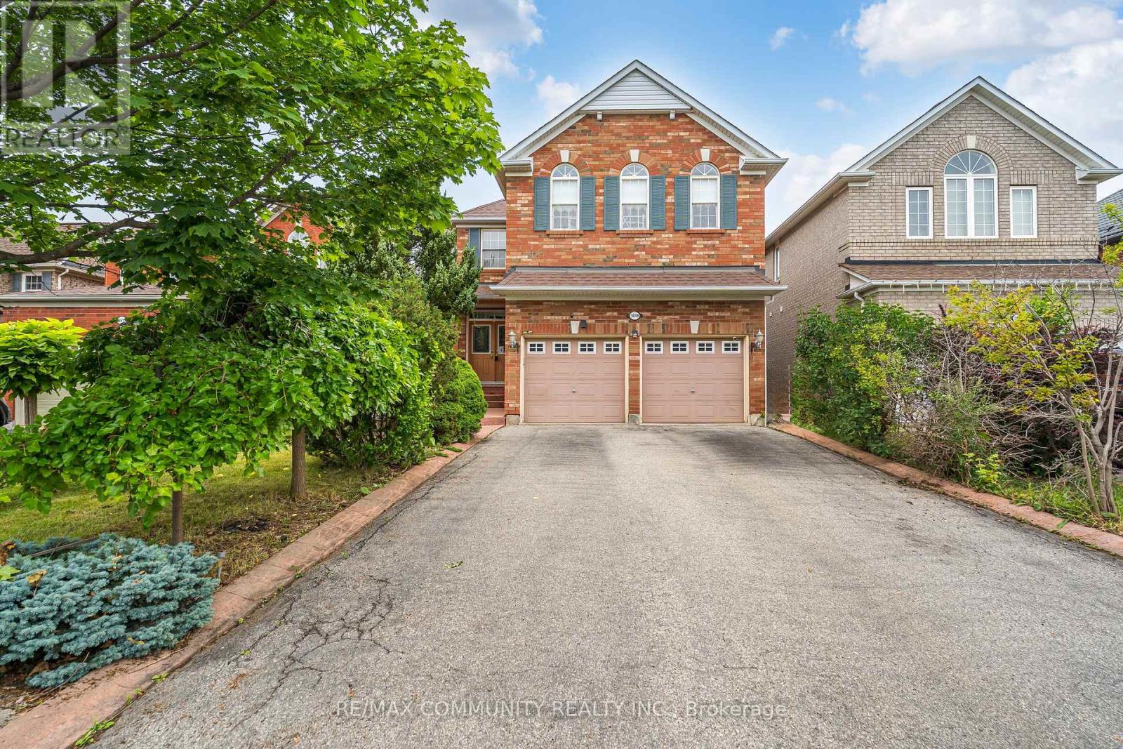 3619 Waterfall Cres, Mississauga, ON L5N 8G8